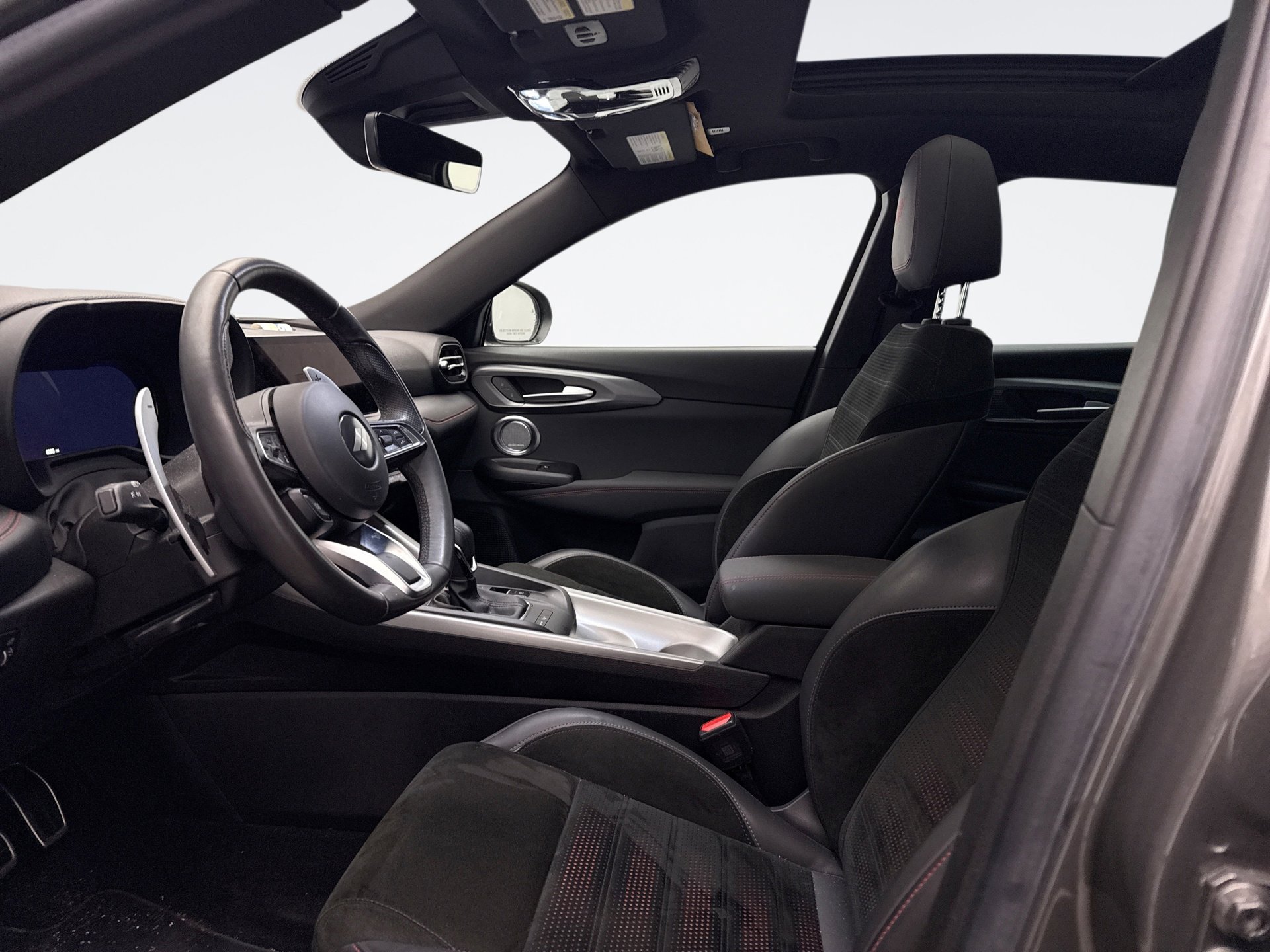 Used 2024 Dodge Hornet R/T Plus image 9