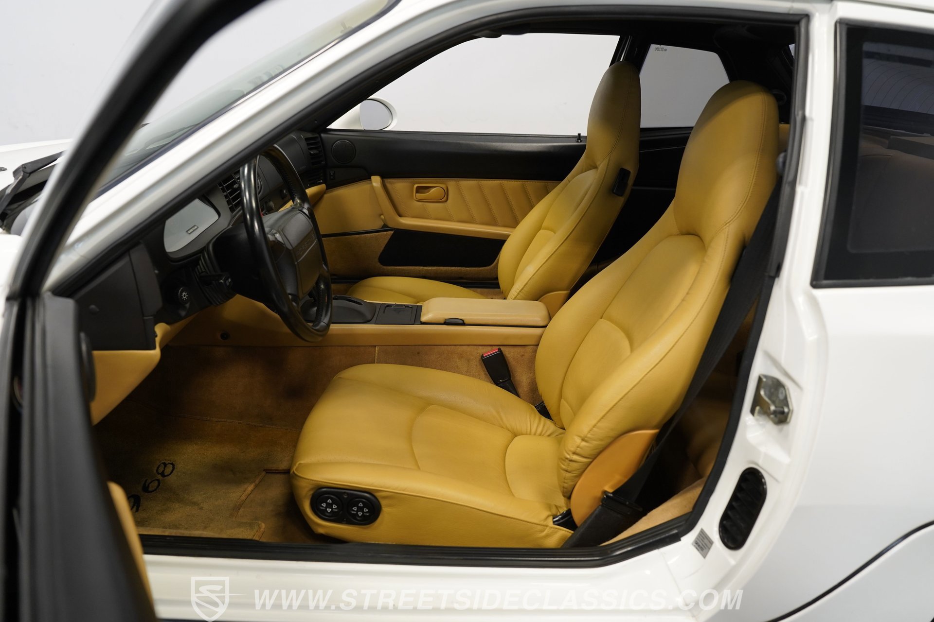 Used 1994 Porsche 968 Coupe image 3