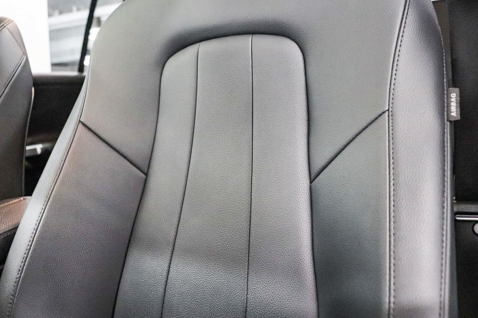 Used 2023 Mercedes-Benz GLB 250 image 29
