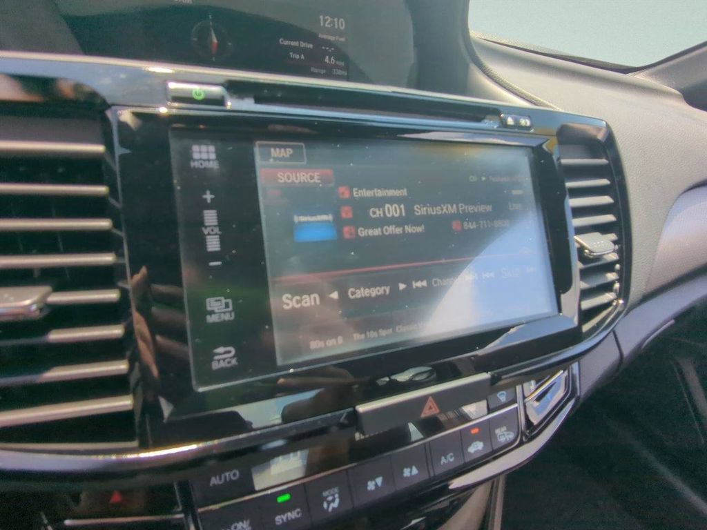 Used 2016 Honda Accord Touring image 15