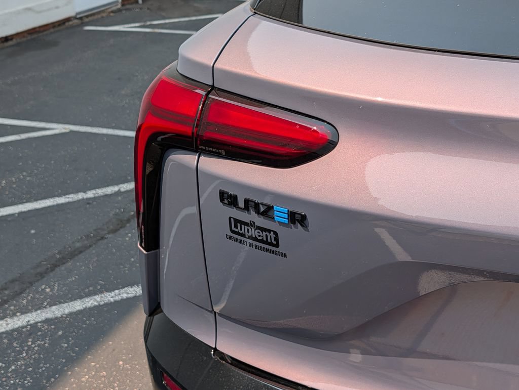 Used 2025 Chevrolet Blazer EV RS AWD/4WD image 5