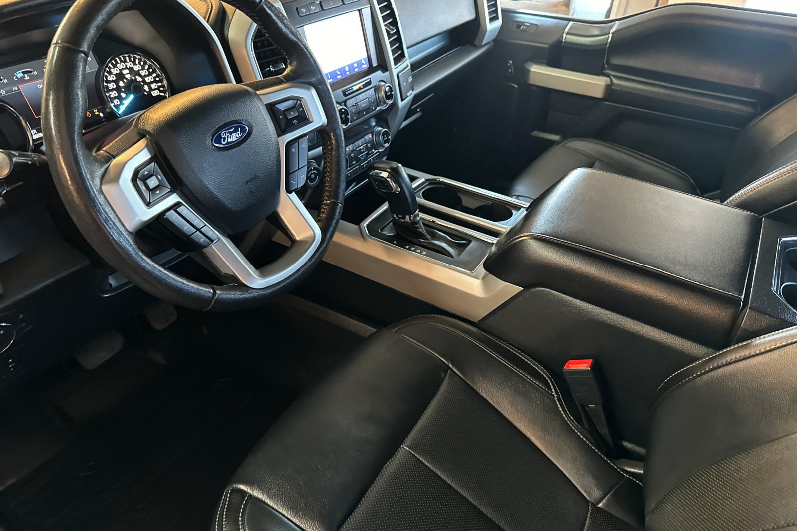 Used 2020 Ford F150 Lariat w/ Equipment Group 502A Luxury AWD/4WD image 10