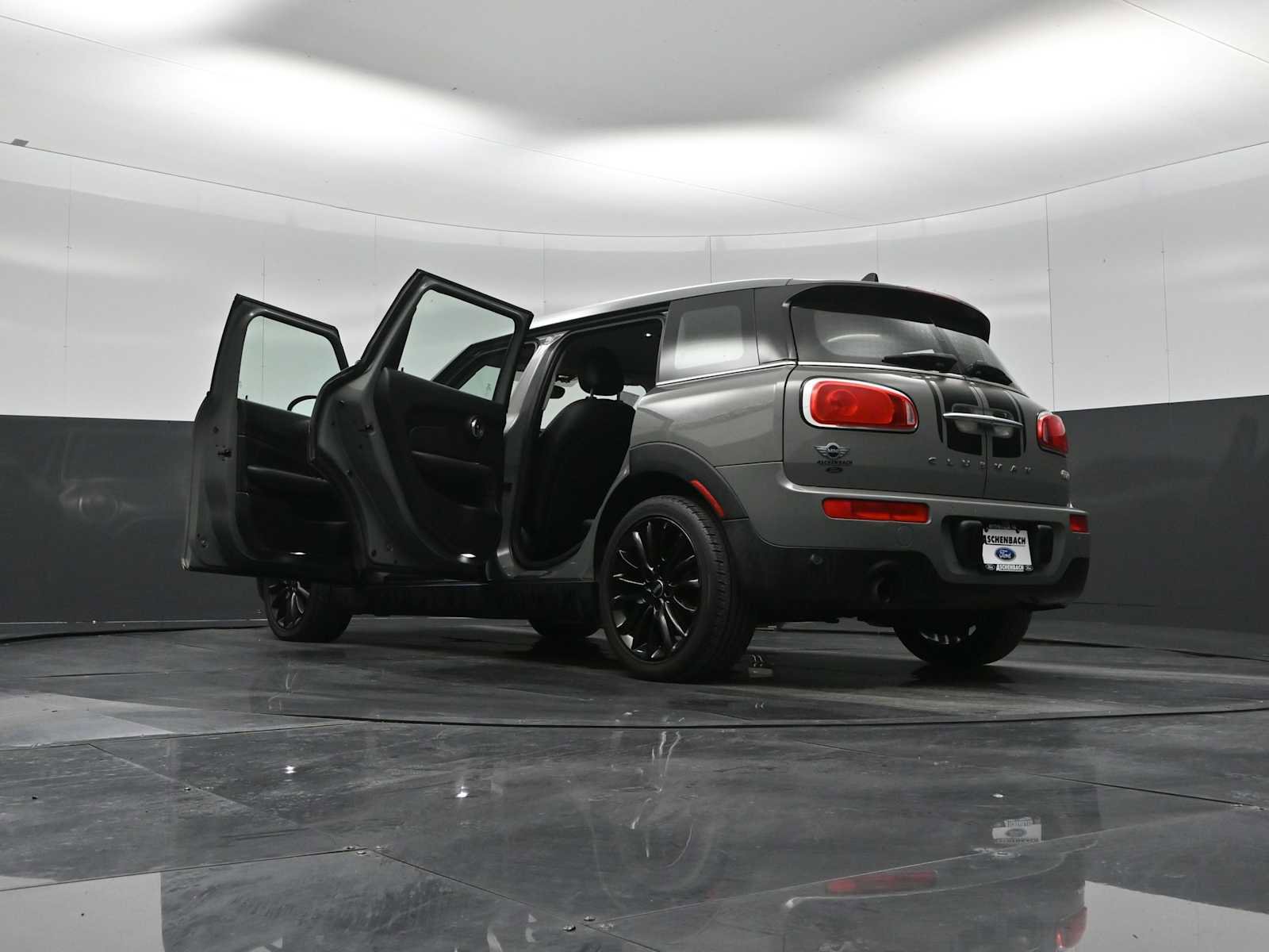 Used 2018 MINI Cooper Clubman image 36