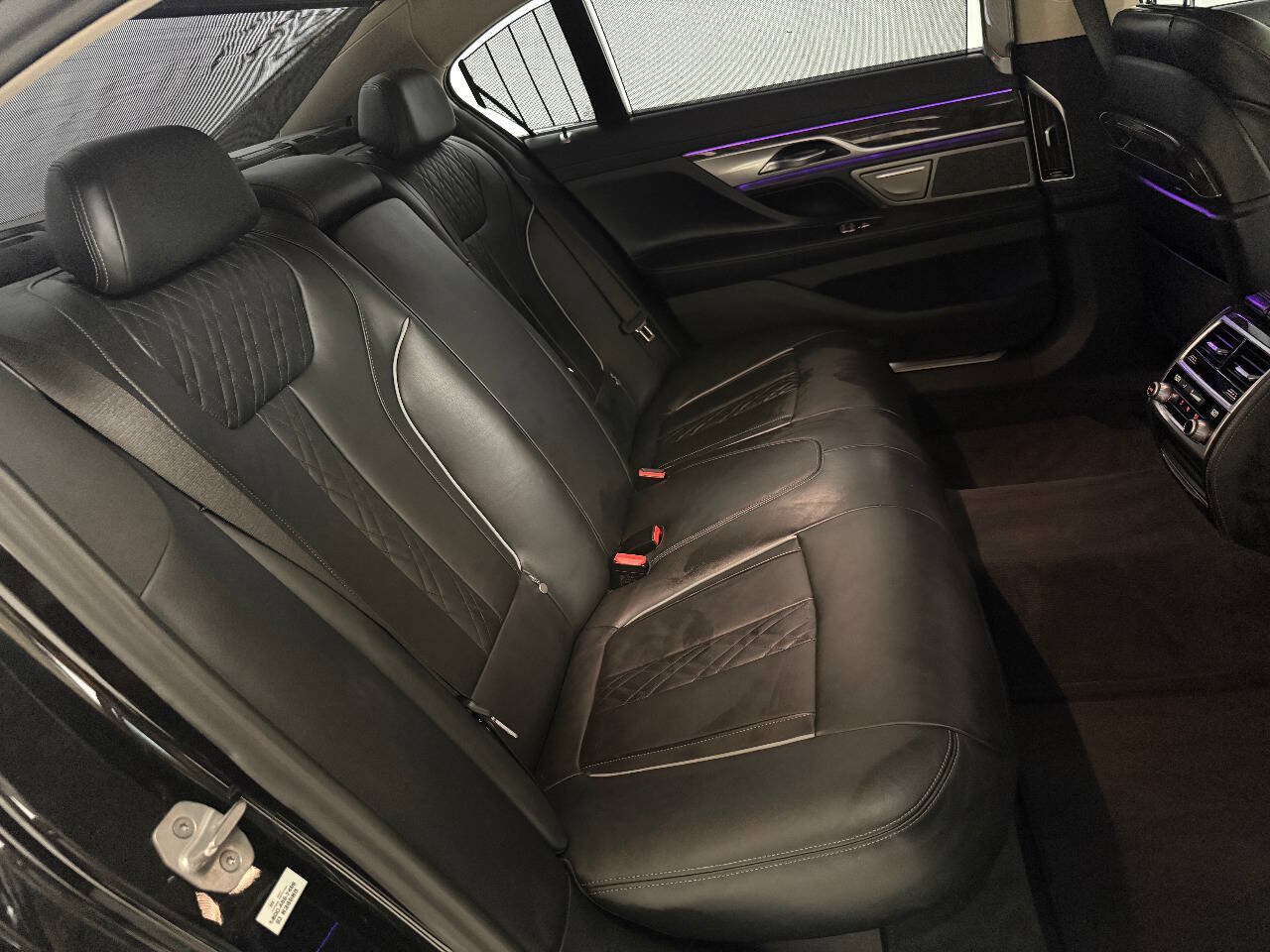 Used 2021 BMW 740i w/ Premium Package RWD image 37