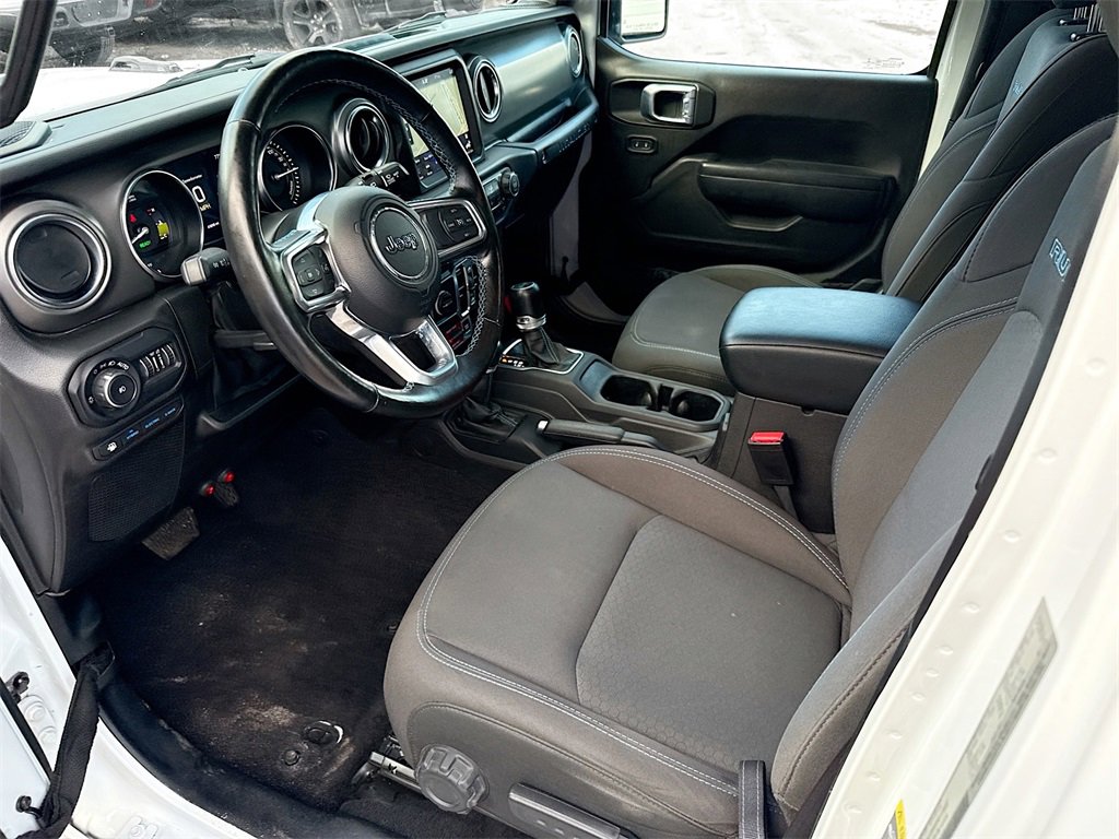 Used 2022 Jeep Wrangler Unlimited Rubicon 4xe w/ Cold Weather Group image 25