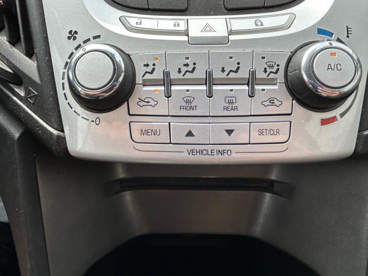 Used 2014 Chevrolet Equinox LS FWD image 24