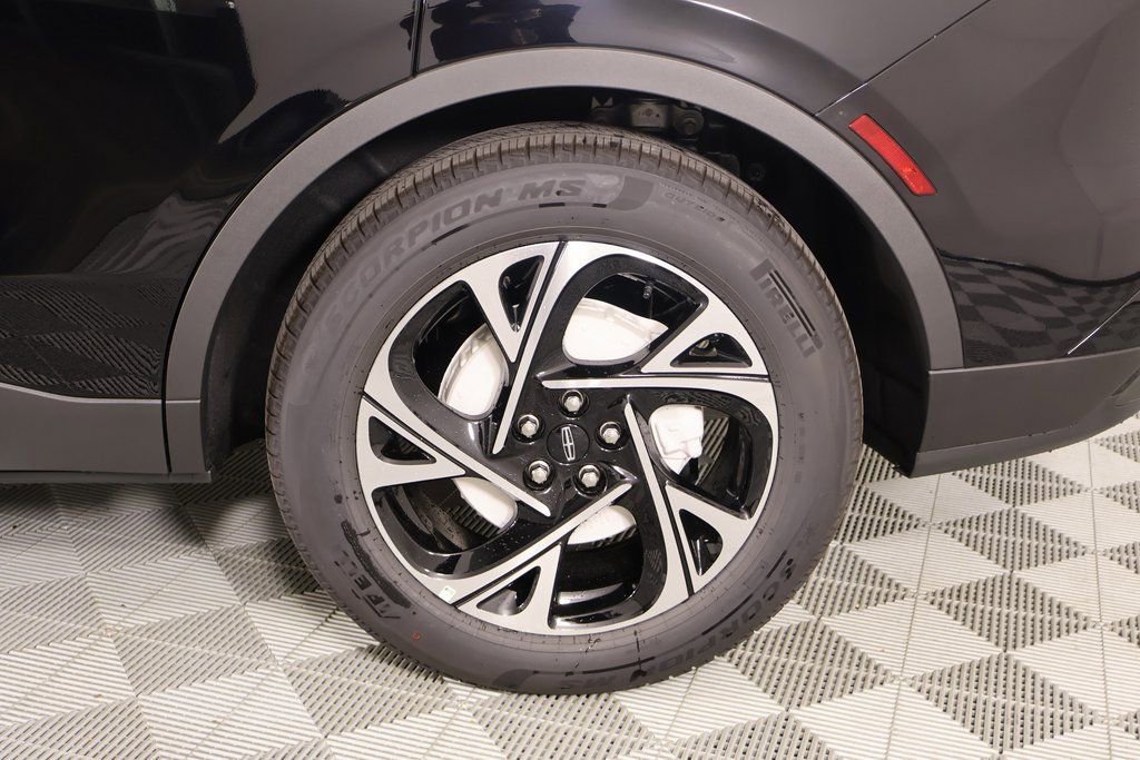 New 2026 Lincoln Nautilus Premier w/ Equipment Group 102A image 19