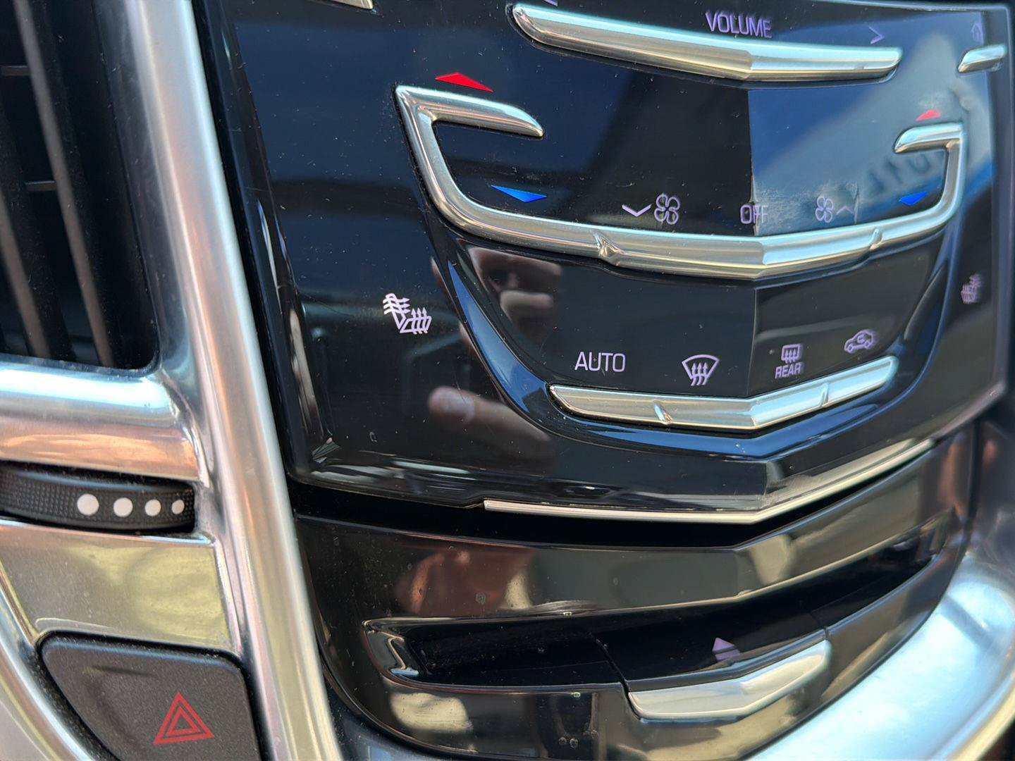 Used 2016 Cadillac SRX Luxury w/ Driver Awareness Package FWD image 27