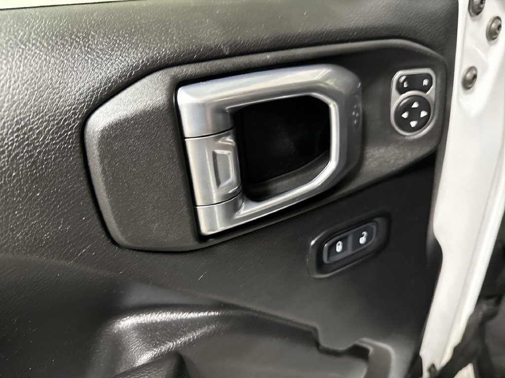 Used 2021 Jeep Gladiator Rubicon AWD/4WD image 20