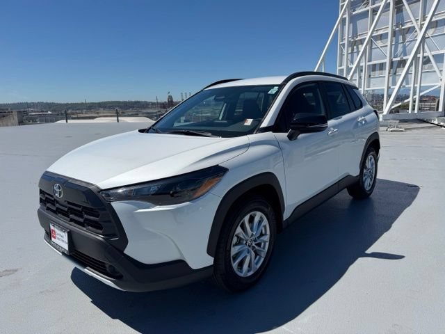 Certified 2026 Toyota Corolla Cross LE AWD/4WD image 11