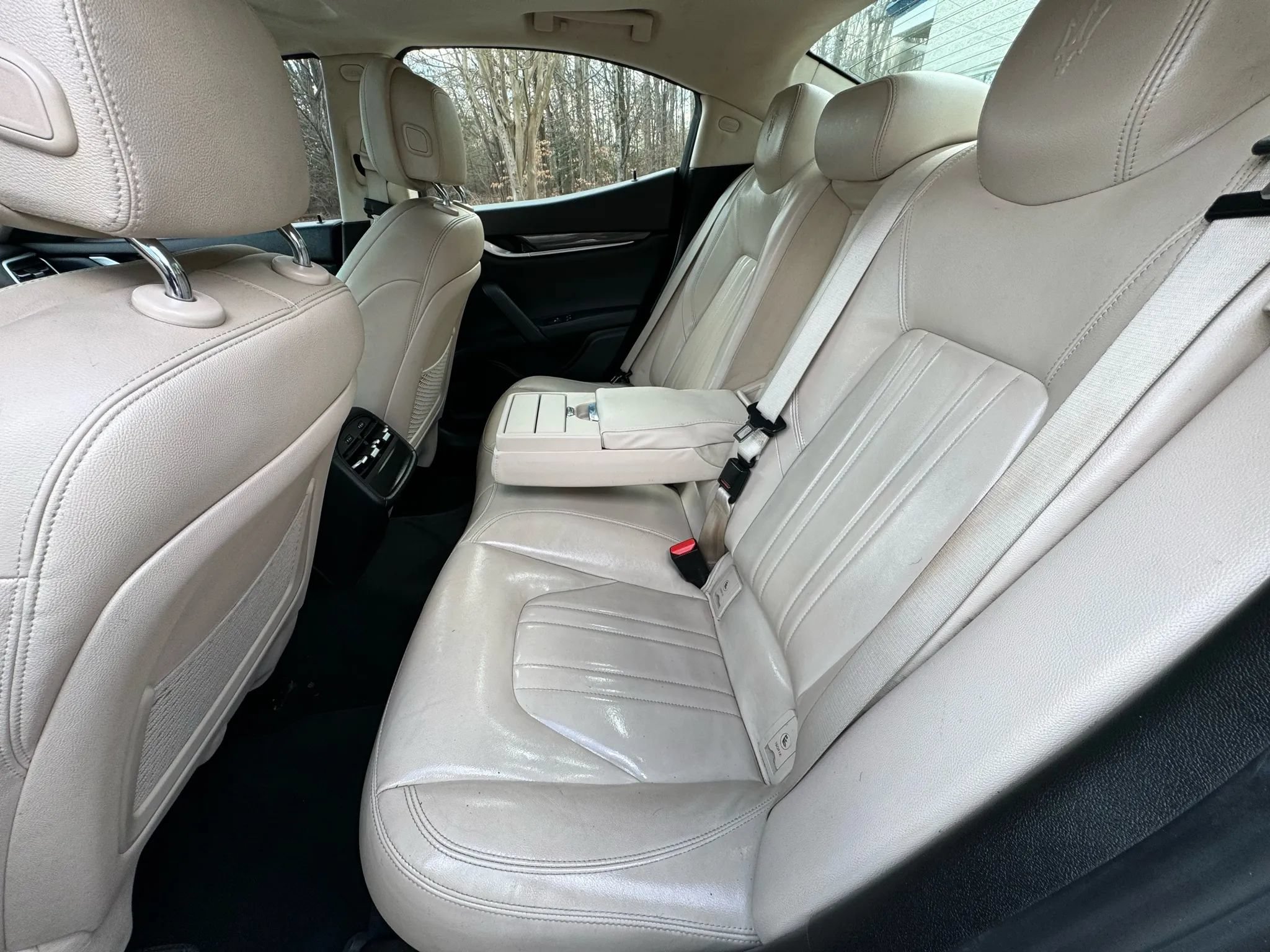 Used 2015 Maserati Ghibli RWD image 17