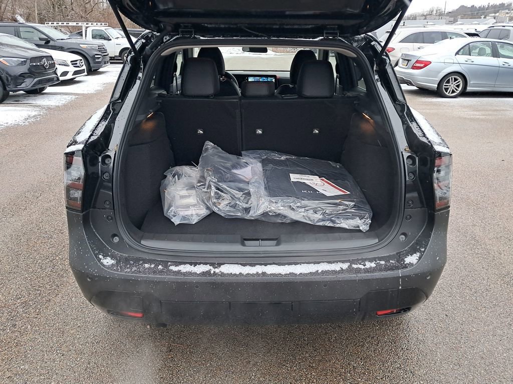 New 2026 Nissan Kicks SR w/ Cold Weather Package image 44