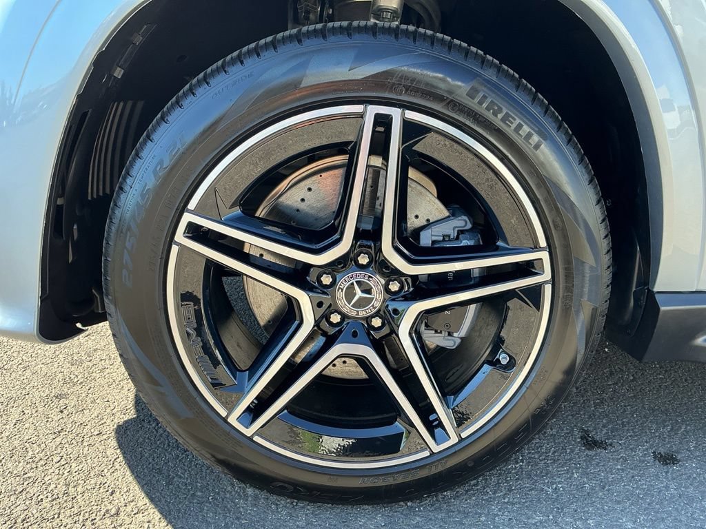 New 2026 Mercedes-Benz GLS 450 4MATIC image 2