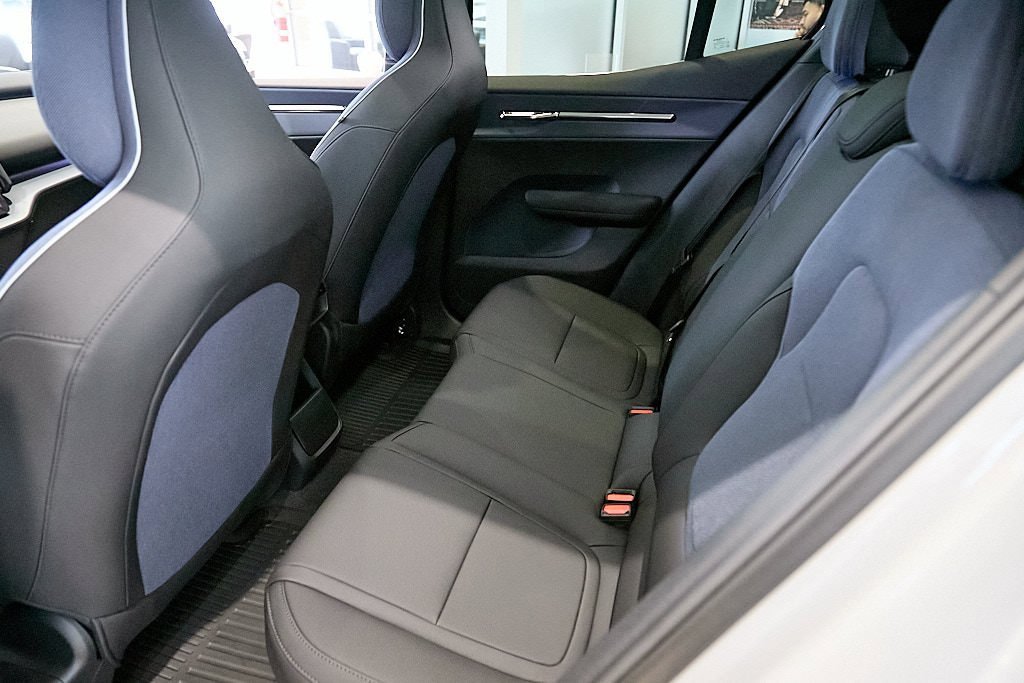 New 2026 Volvo EX30 Cross Country Ultra image 14