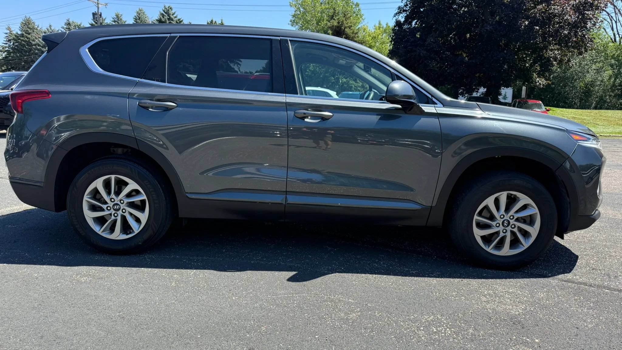 Used 2020 Hyundai Santa Fe SEL FWD image 12