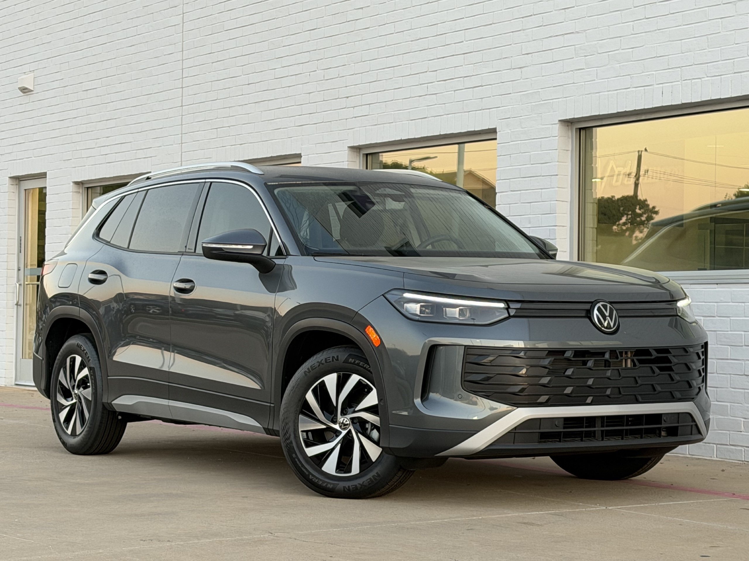 New 2026 Volkswagen Tiguan S FWD image 2