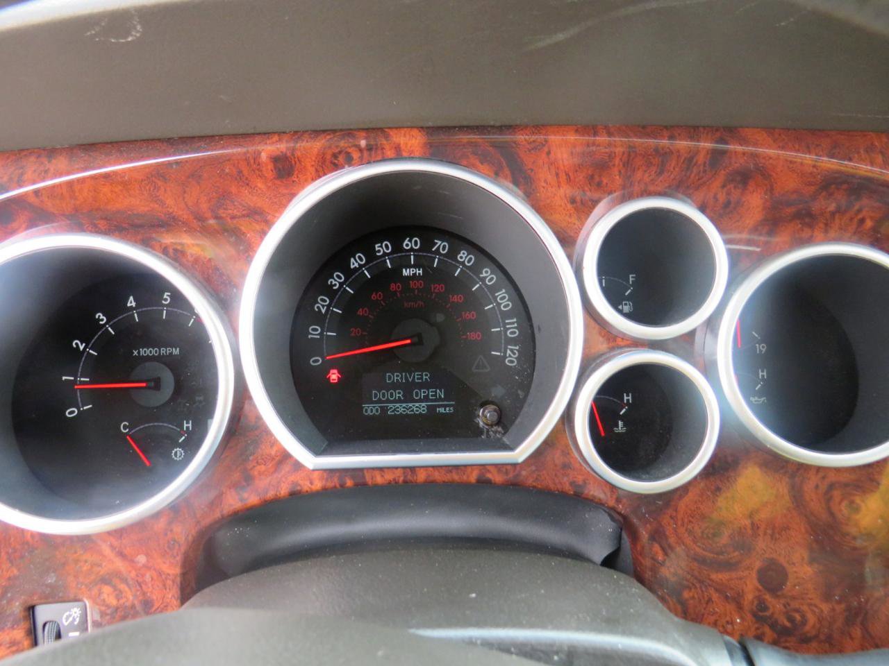 Used 2008 Toyota Sequoia Limited AWD/4WD image 14