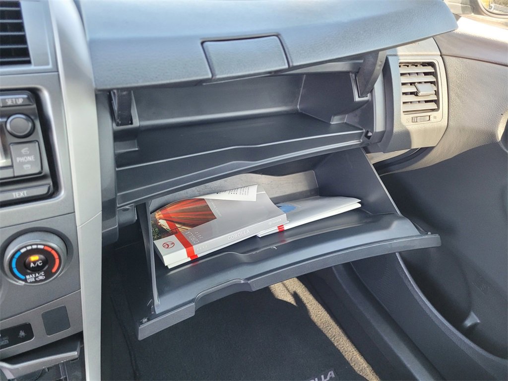 Used 2012 Toyota Corolla S image 19