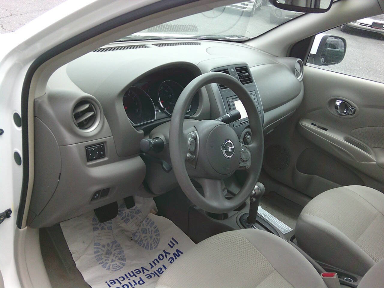 Used 2012 Nissan Versa image 5