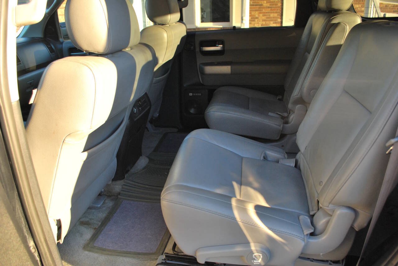 Used 2008 Toyota Sequoia Limited RWD image 17