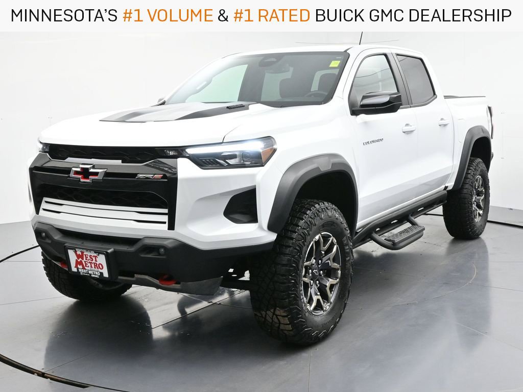 Used 2025 Chevrolet Colorado ZR2 AWD/4WD image 1