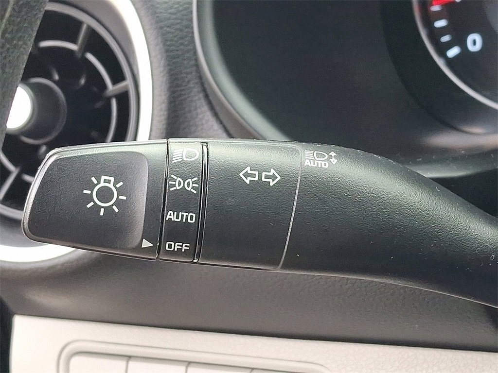 Used 2023 Kia Forte LXS w/ LXS Technology Package image 25