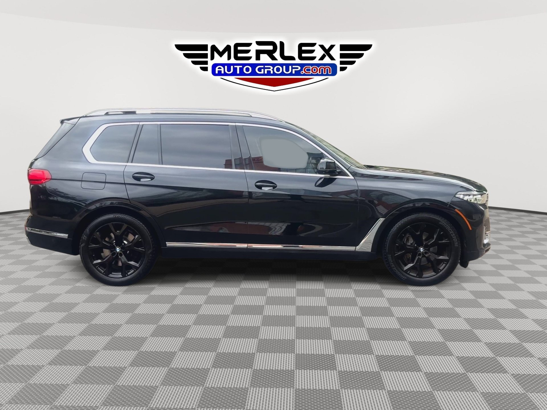 Used 2021 BMW X7 xDrive40i w/ Premium Package AWD/4WD image 9