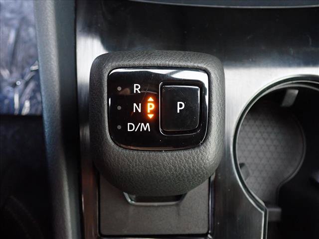 Used 2024 Nissan Rogue S AWD/4WD image 21