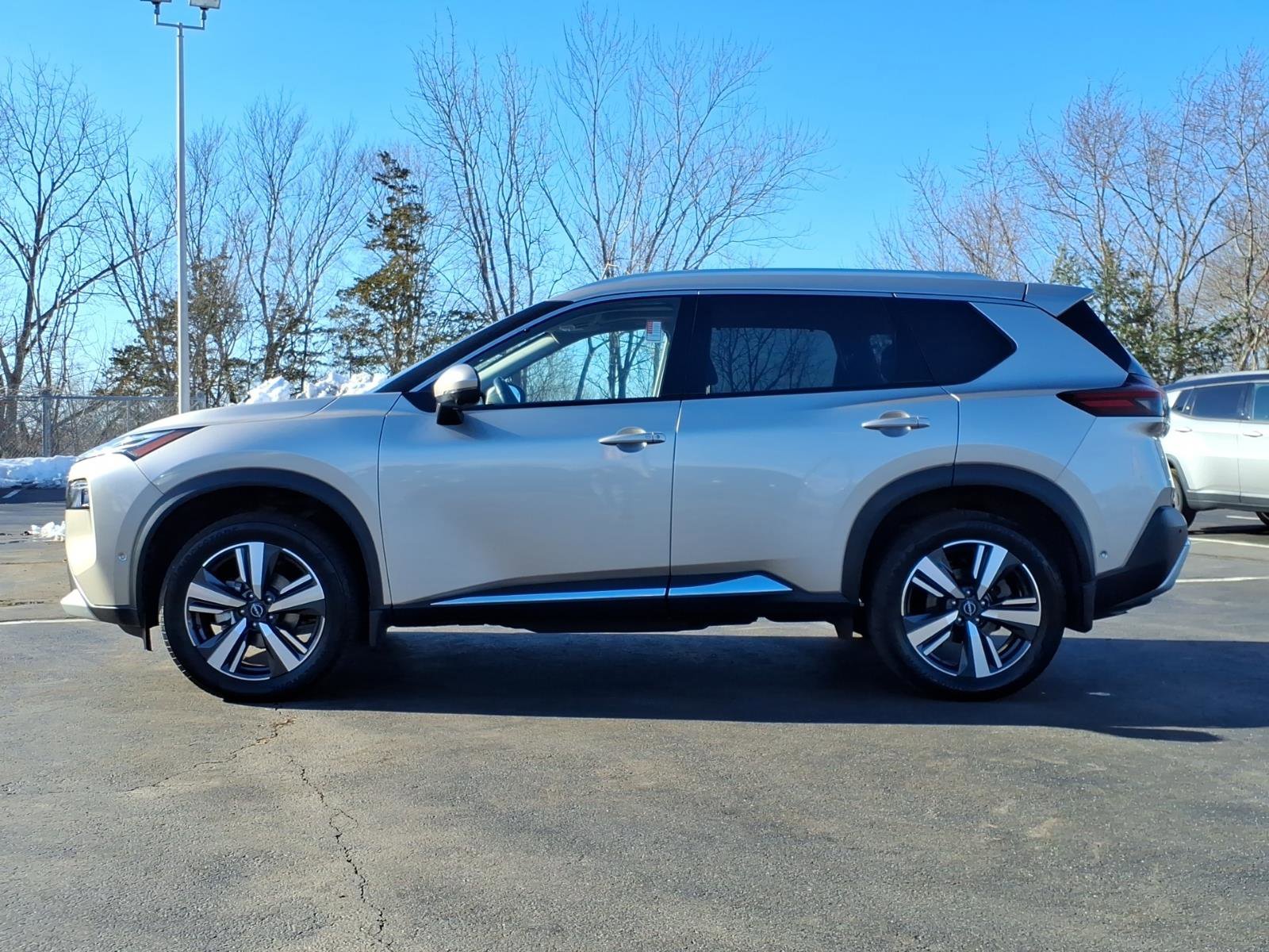 Used 2022 Nissan Rogue Platinum w/ Head-Up Display Package image 6