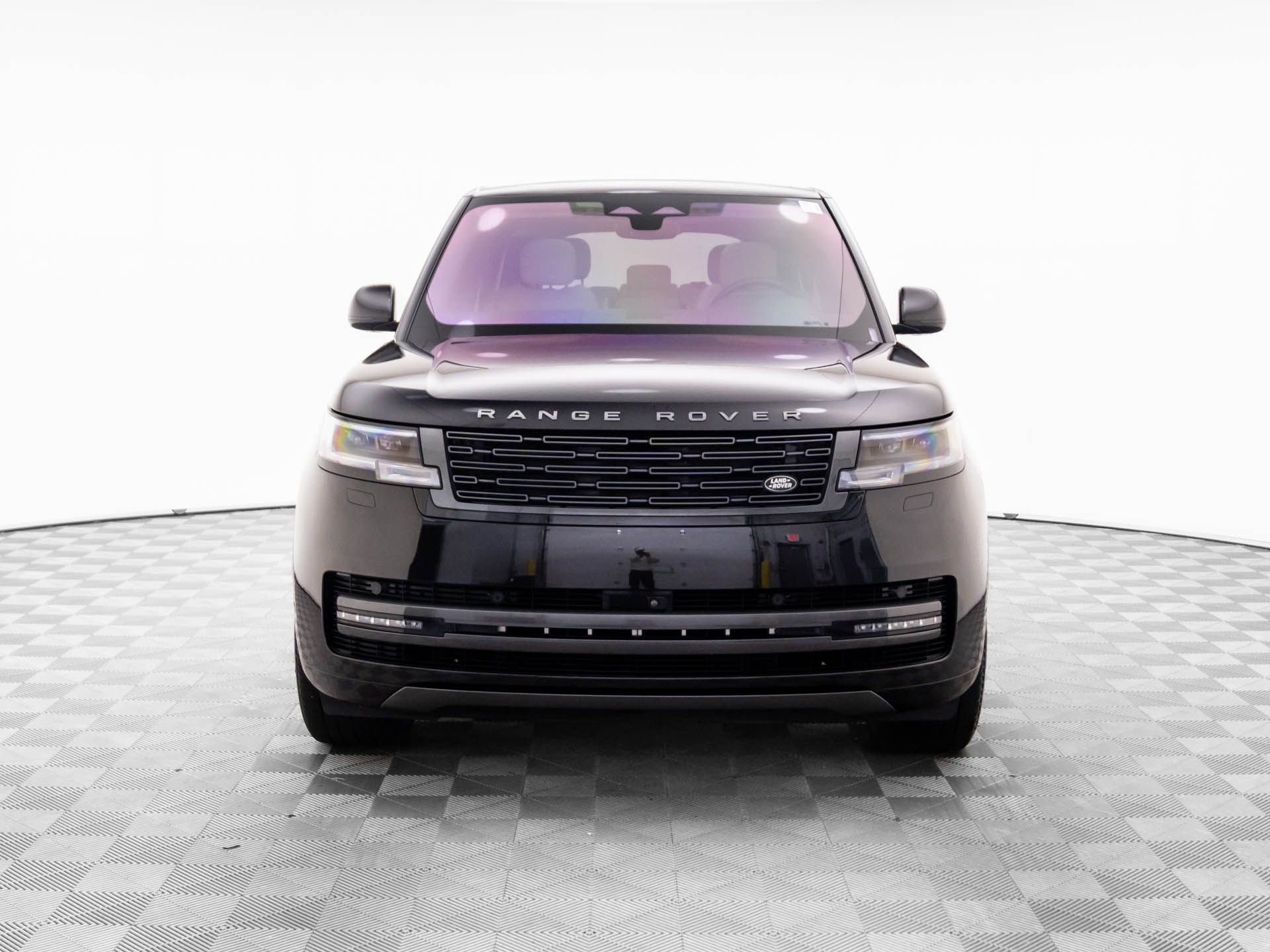 Used 2023 Land Rover Range Rover SE image 9