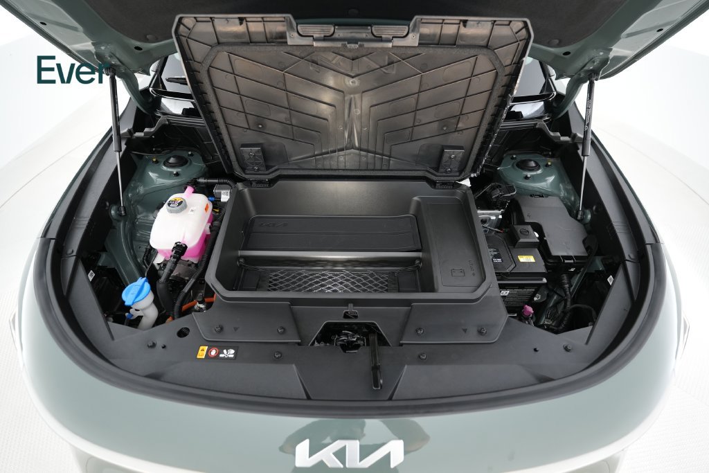 Used 2025 Kia Niro Wind FWD image 28
