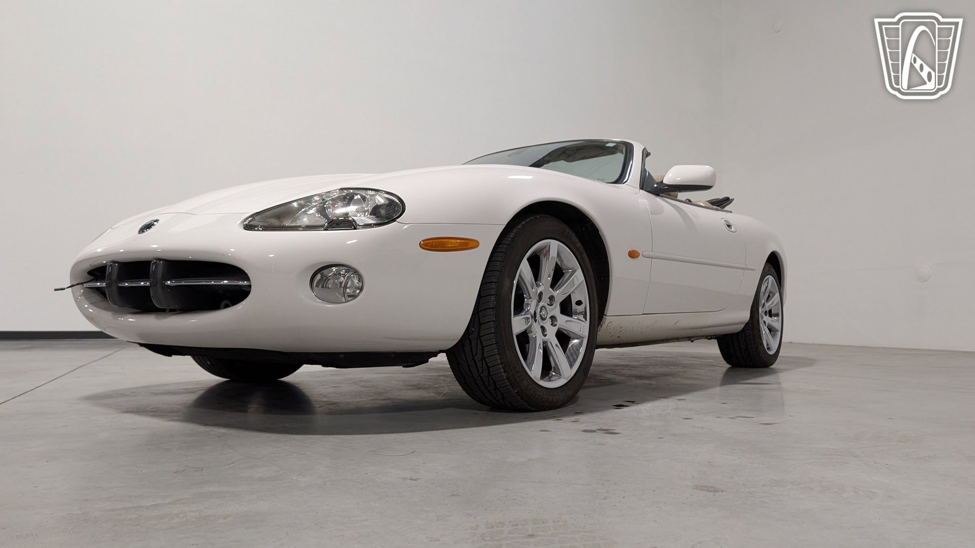 Used 2003 Jaguar XK8 Convertible image 4