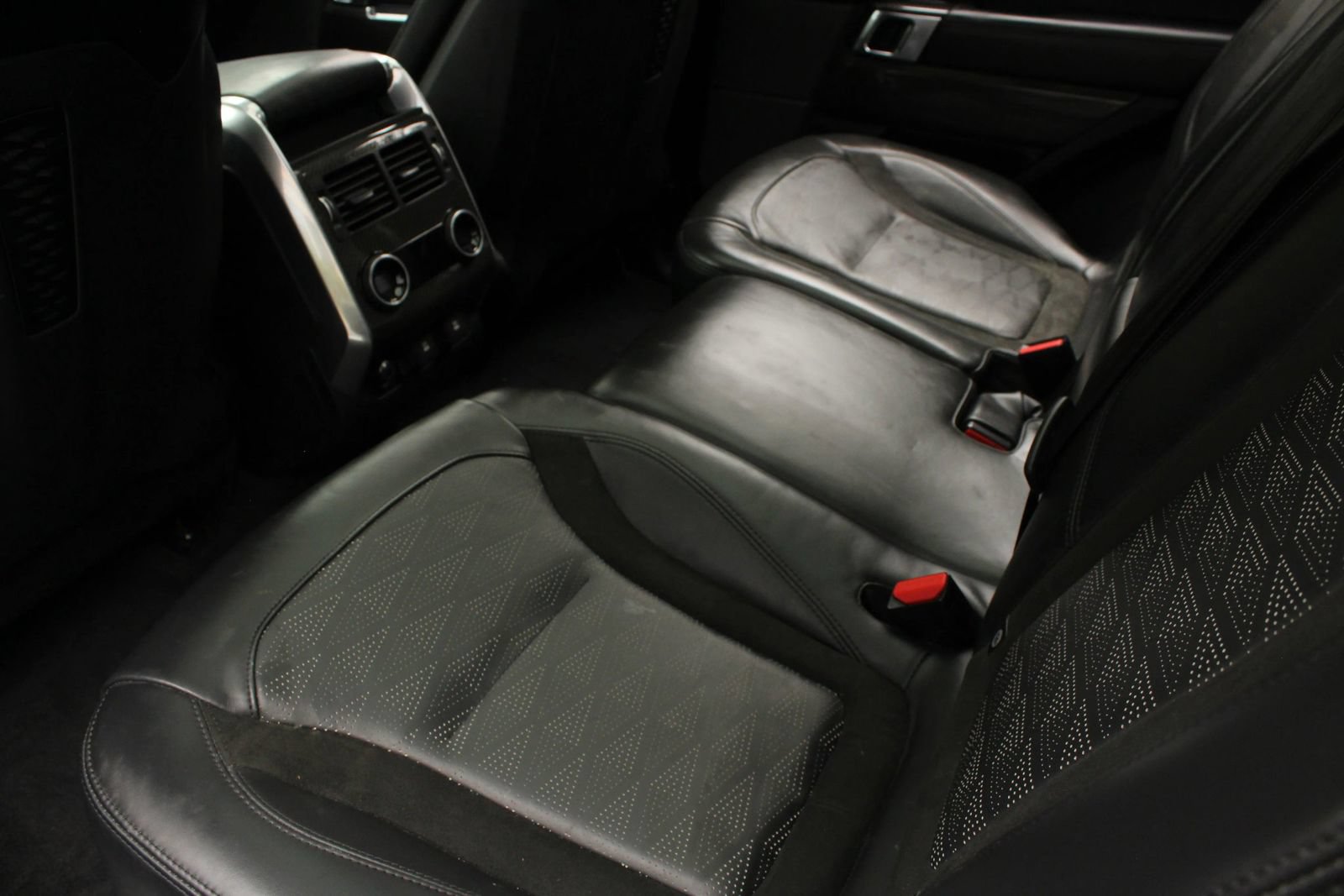 Used 2019 Land Rover Range Rover Sport SVR AWD/4WD image 21