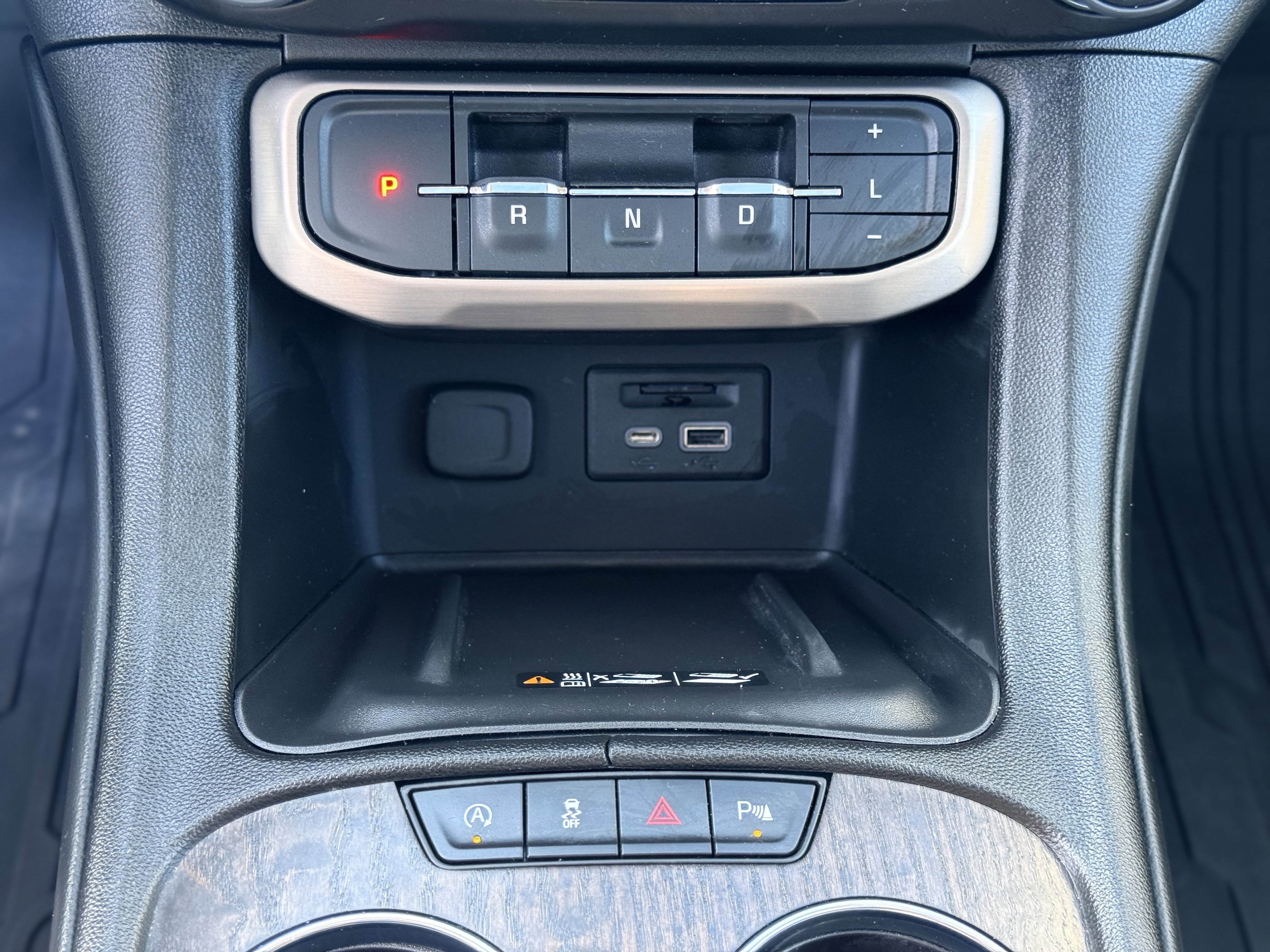 Certified 2023 GMC Acadia Denali w/ Denali Ultimate Package image 25