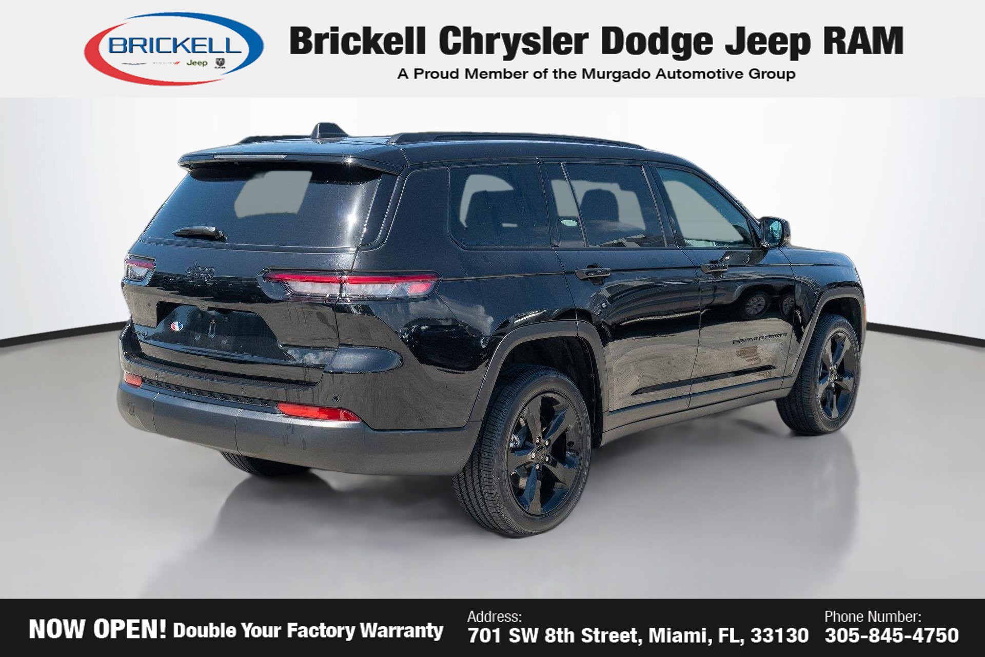 Used 2025 Jeep Grand Cherokee L Altitude AWD/4WD image 6