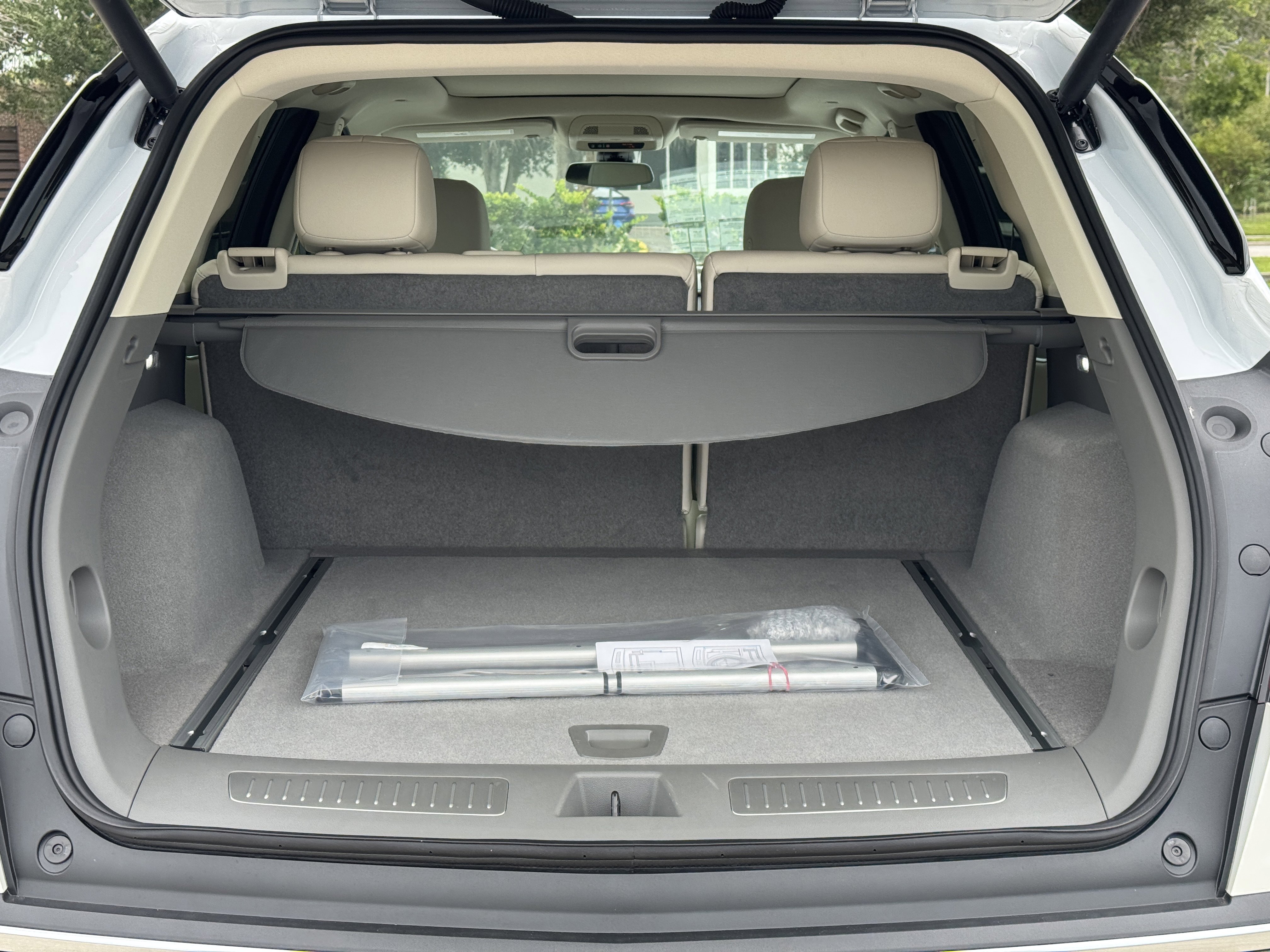 New 2025 Cadillac XT5 Premium Luxury image 11