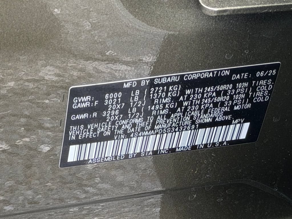 Used 2025 Subaru Ascent Limited AWD/4WD image 9