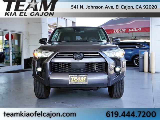 Used 2022 Toyota 4Runner SR5 Premium w/ Moonroof Package RWD image 4