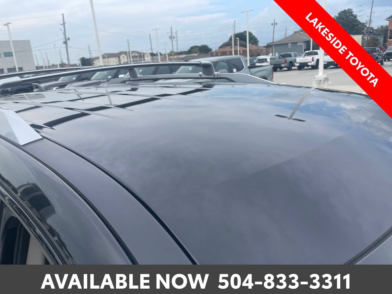 Used 2024 Nissan Pathfinder SL FWD image 9