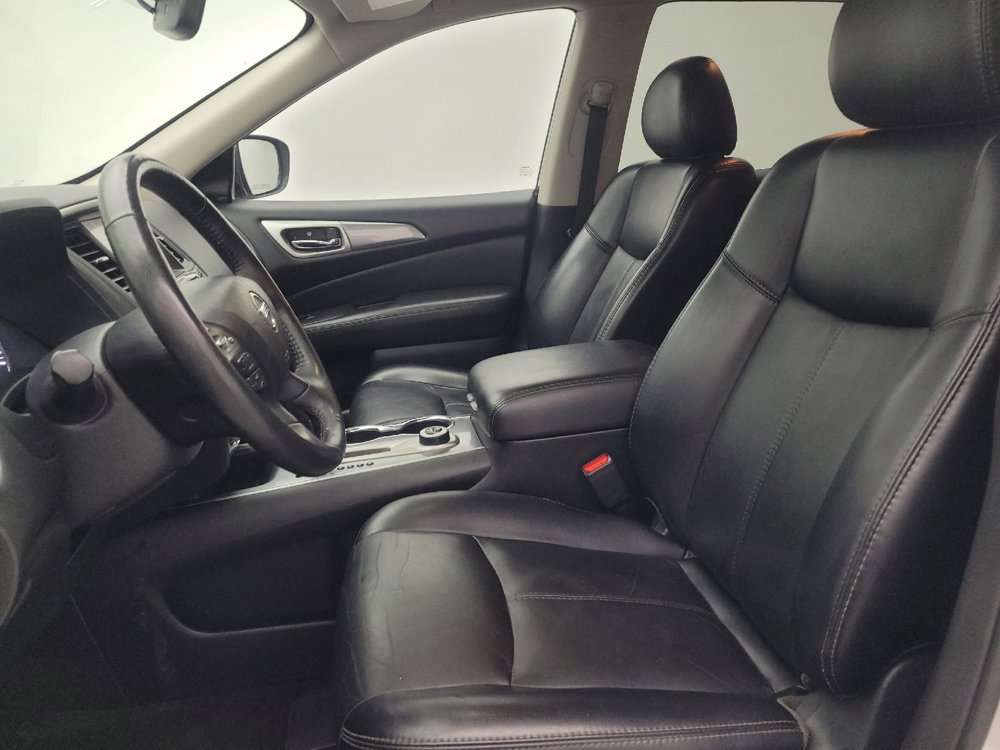 Used 2019 Nissan Pathfinder SL AWD/4WD image 17