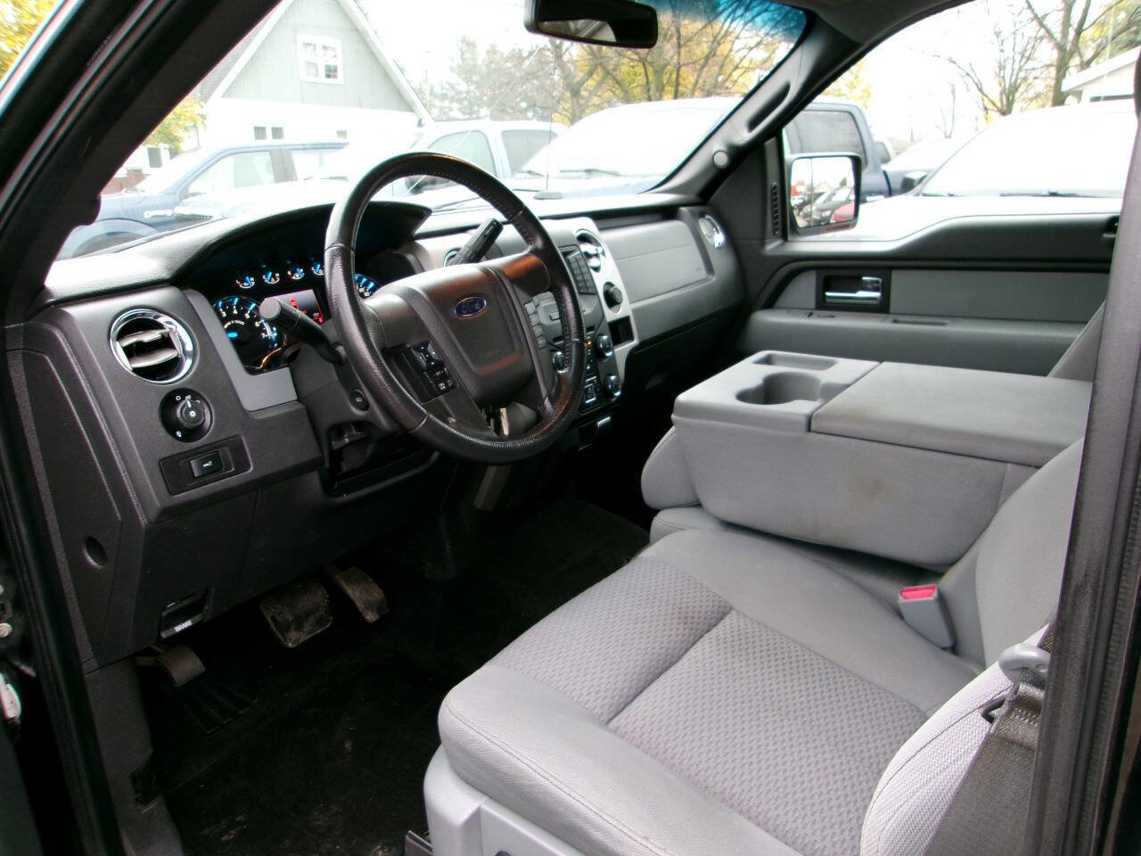 Used 2013 Ford F150 XLT w/ Luxury Equipment Group image 5