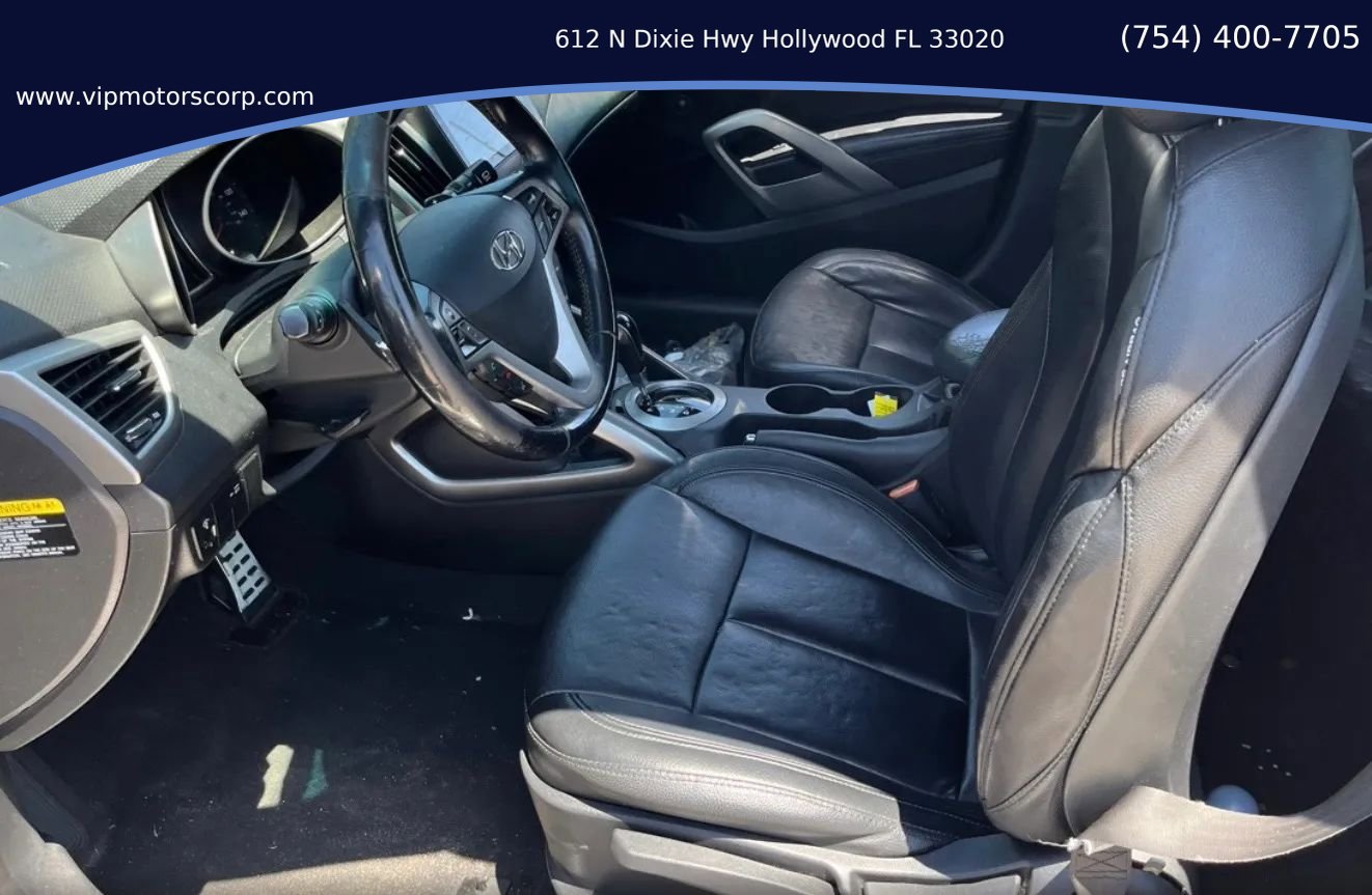 Used 2014 Hyundai Veloster RE:FLEX Edition FWD image 4