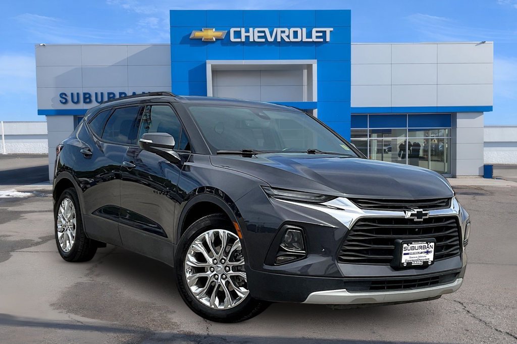 Used 2022 Chevrolet Blazer LT w/ Sound & Technology Package FWD image 2