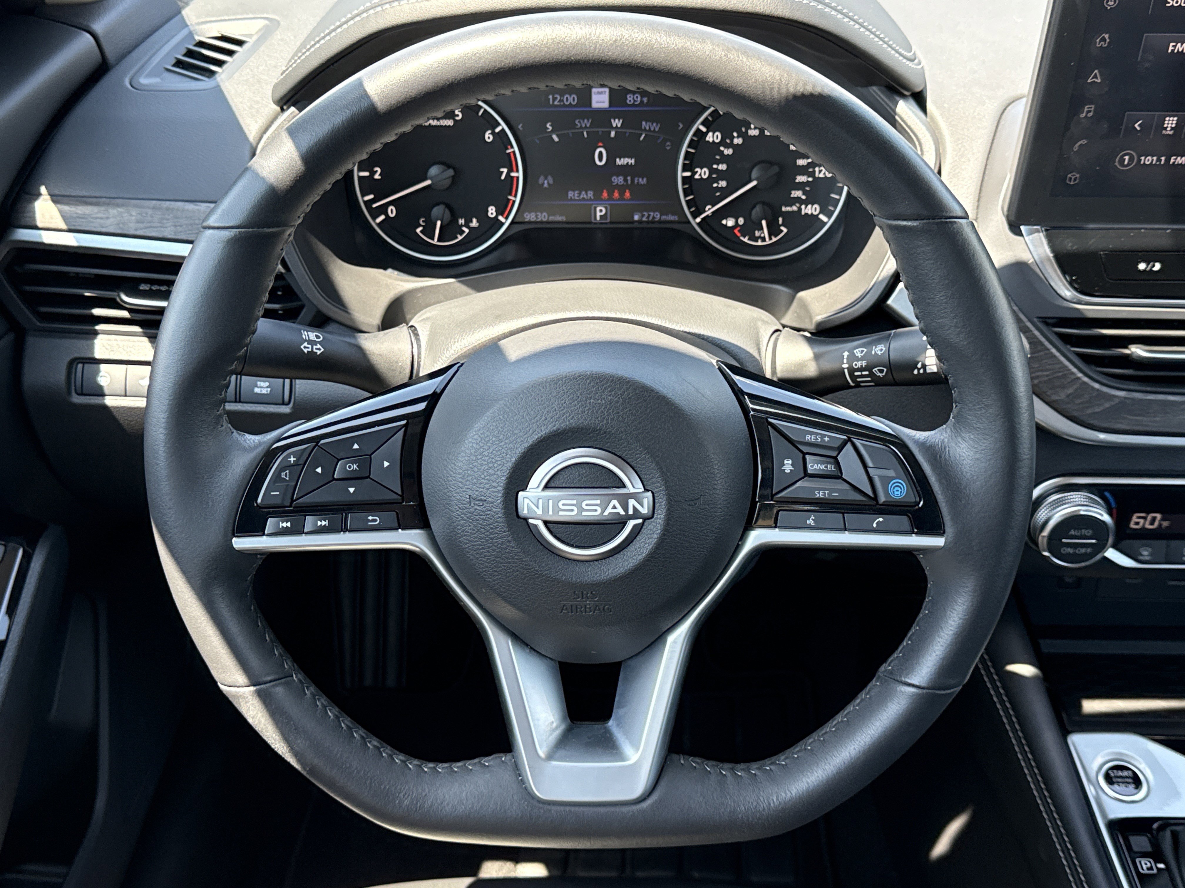 Used 2025 Nissan Altima 2.5 SL FWD image 18