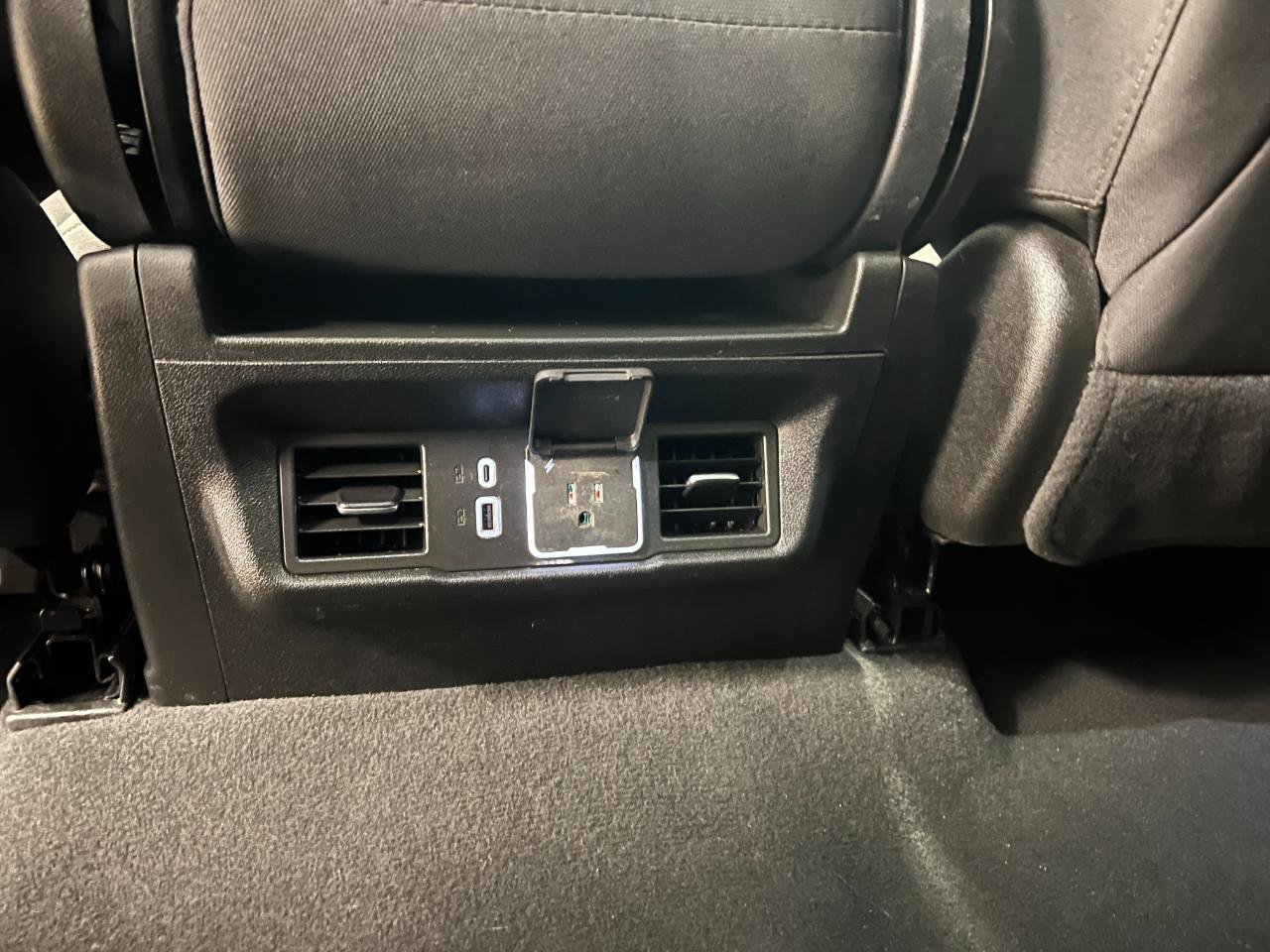 Used 2025 Chevrolet Silverado 1500 LT image 56