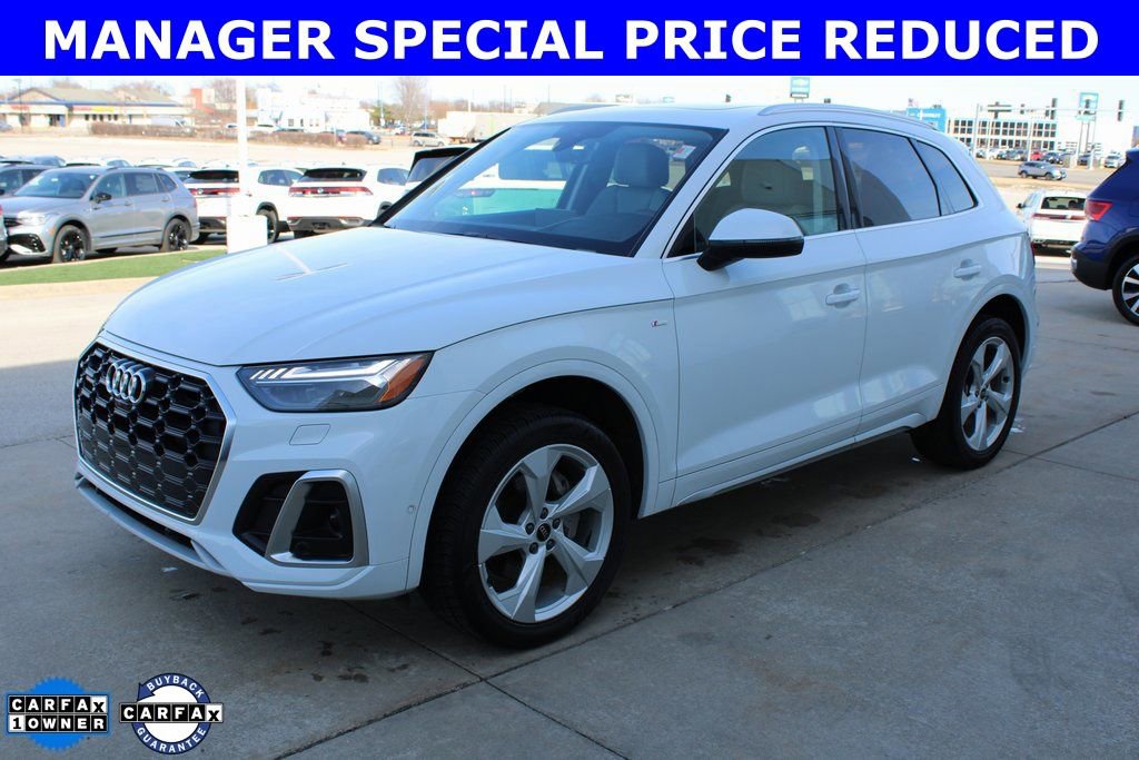 Used 2024 Audi Q5 2.0T Prestige w/ Prestige Package image 3