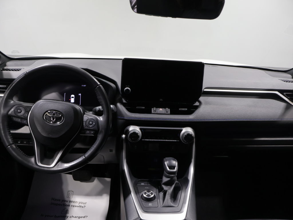 Used 2024 Toyota RAV4 XSE w/ Advanced Technology Package AWD/4WD image 17