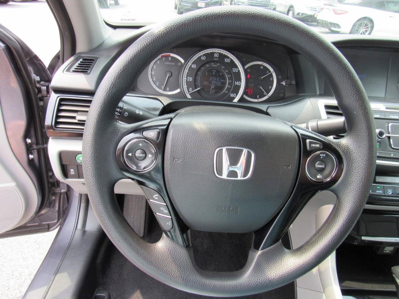 Used 2017 Honda Accord LX image 17