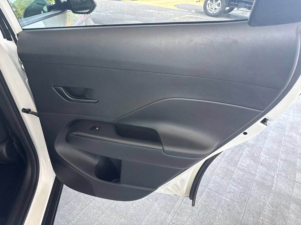 Used 2025 Hyundai Kona SEL FWD image 41