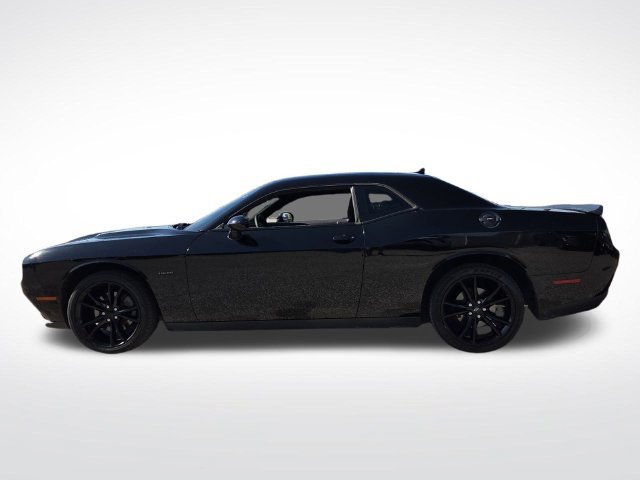 Used 2016 Dodge Challenger R/T w/ Driver Convenience Group RWD image 6